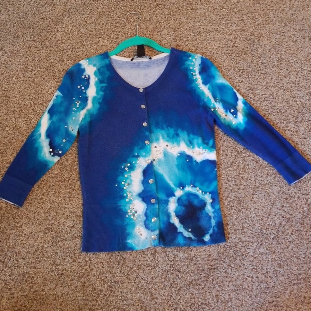 ❤ Gorgeous WHBM sweater ❤